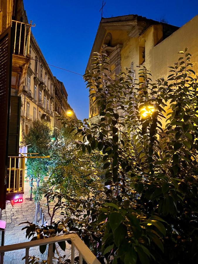 Bed and Breakfast Miluar - Centro Storico - Lungo La Via Della Musica Неаполь Экстерьер фото