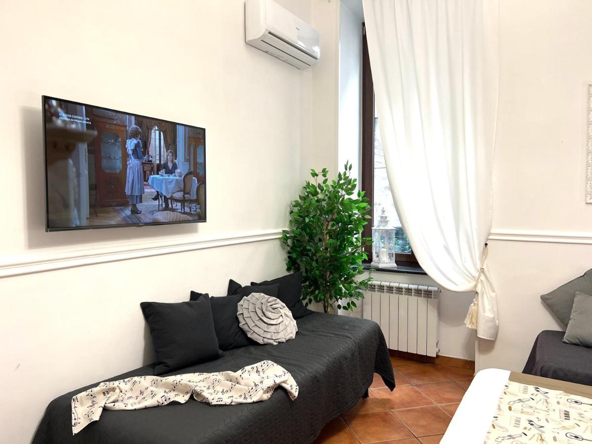 Bed and Breakfast Miluar - Centro Storico - Lungo La Via Della Musica Неаполь Экстерьер фото